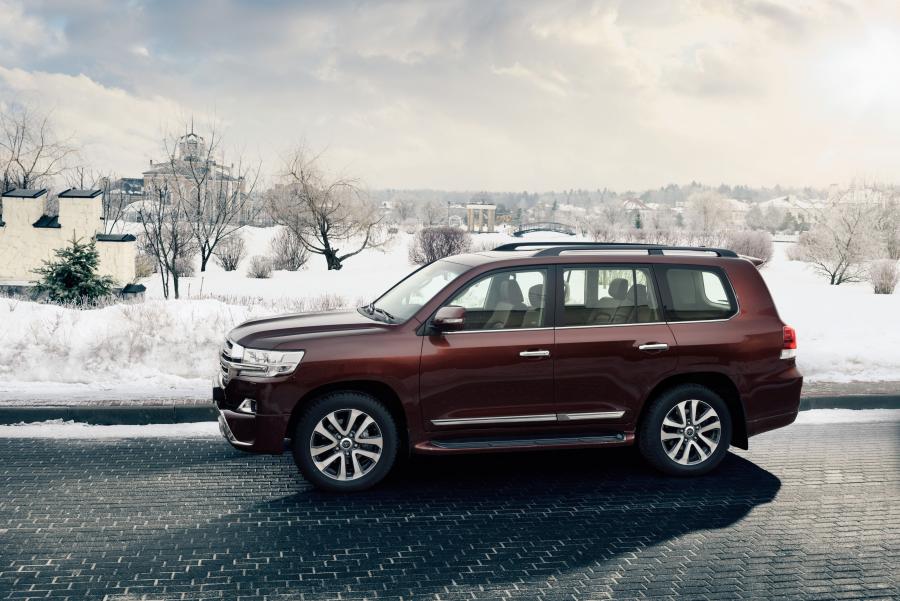  Toyota Land Cruiser 200 Executive 2016 года  (CIS) (фото 14 из 15)